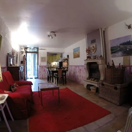 Maison De Campagne Avec Jaccuzi A Bulles كابيستانج